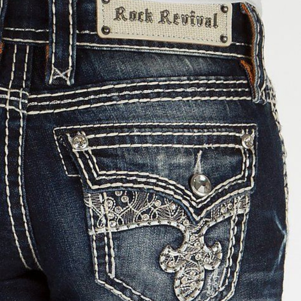 *SOLD!!*ROCK REVIVAL BERRY STRAIGHT